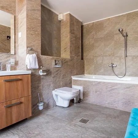 Complex Paloma Coral Mamaia