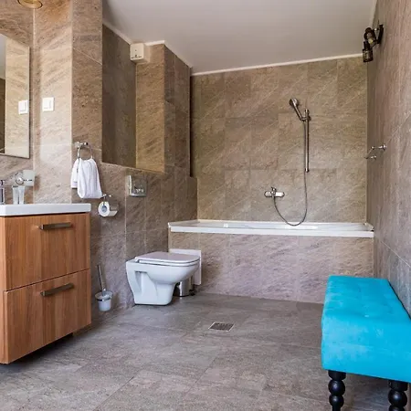 Complex Paloma Coral