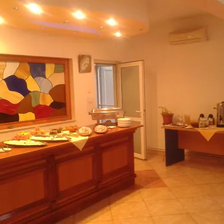 Complex Paloma Coral Mamaia