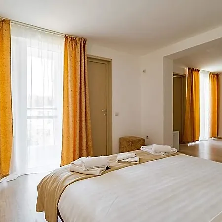 Complex Paloma Coral 3*
